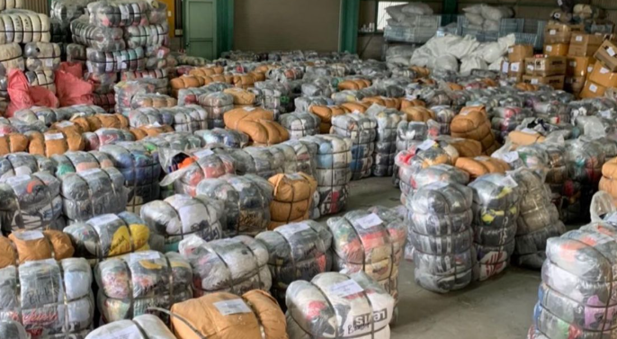 Come funziona la selezione di abbigliamento vintage di United Vintage?